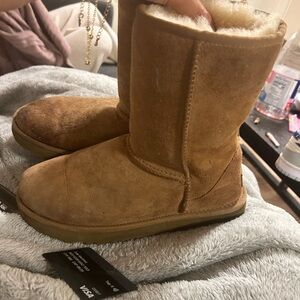 I bought these and got a stain on them and barely wore them I’m so upset :(